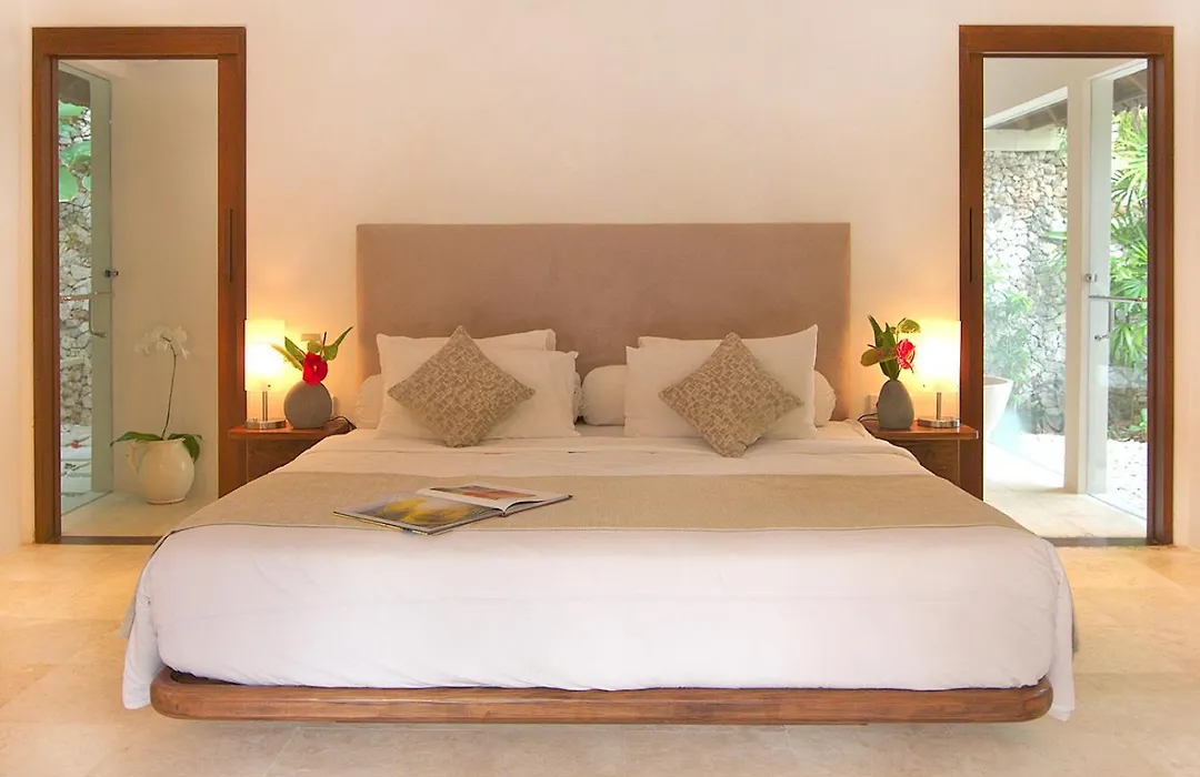 Villa Kubu Seminyak-1
